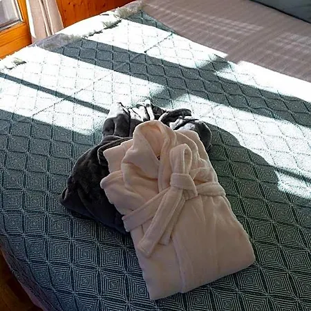 Le Vieux Valais 3* אוברונאז