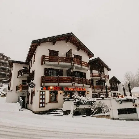 Апарт-отель Le Vieux Valais Овронна